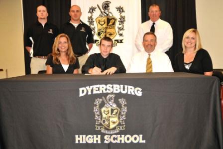Zane Mathis Signs with Bethel Baseball